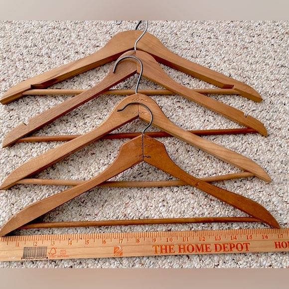 Vintage Wooden Hangers, 4 - Picture 2 of 3